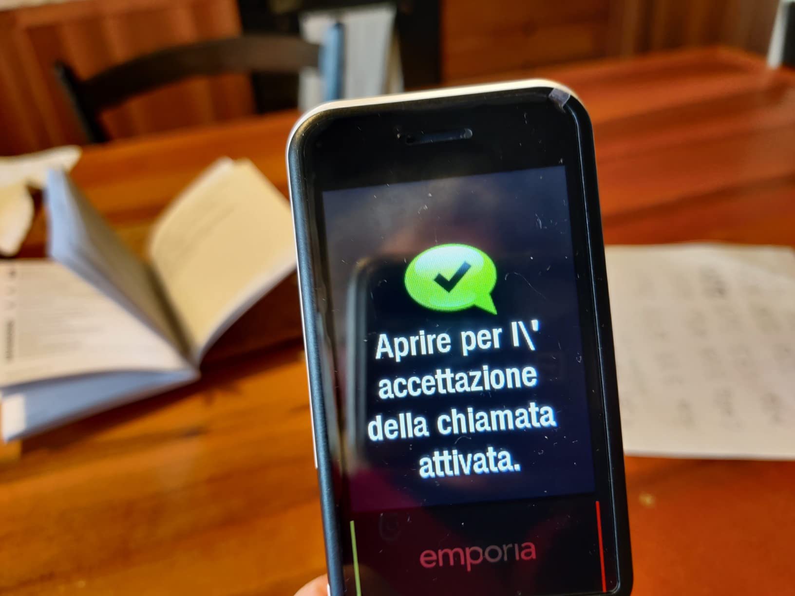 Emporia Simplicity Glam 4G Telefono conchiglia bianco 2.8"
