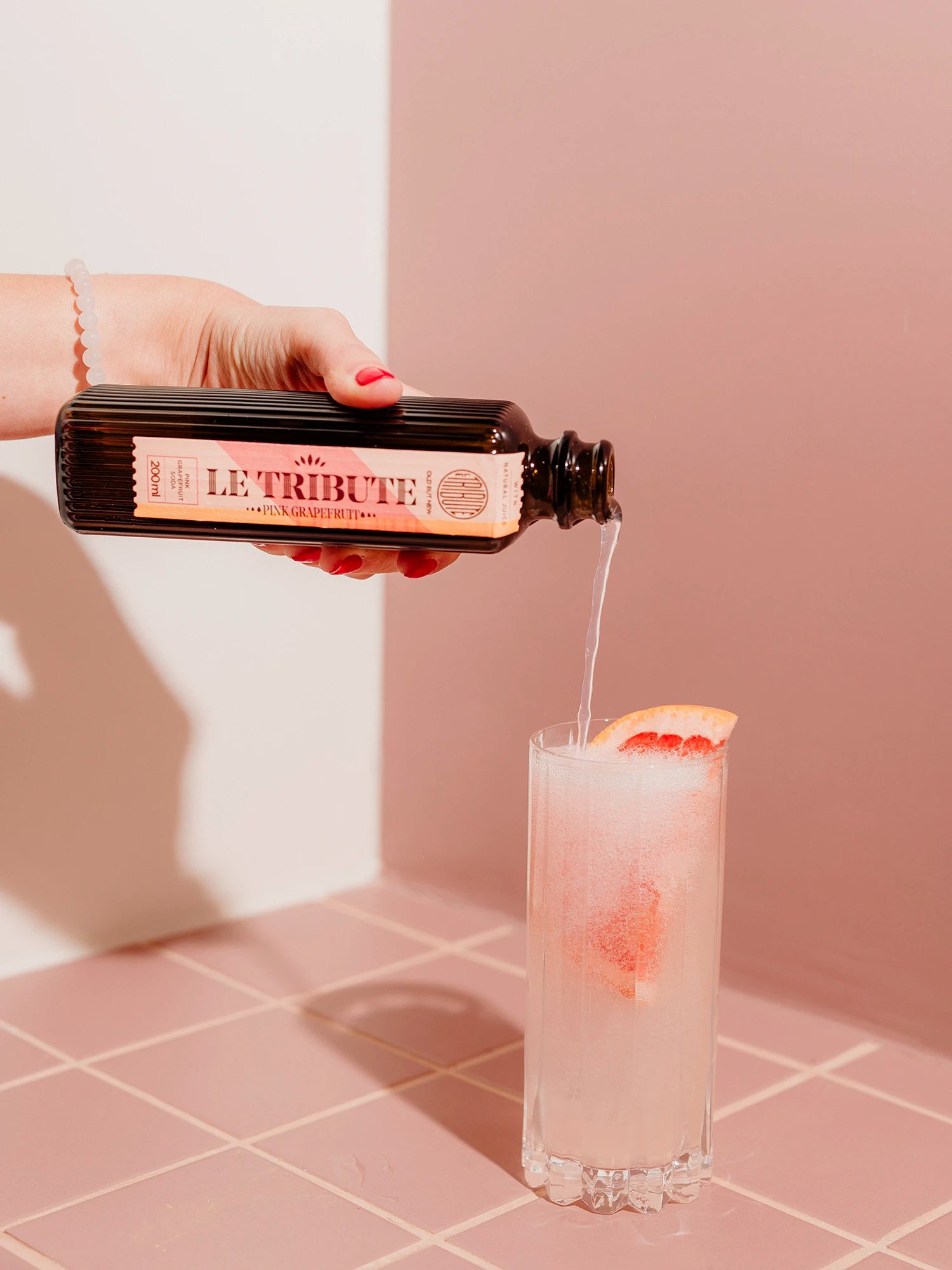 LE Tribute Pink Grapefruit Soda Pompelmo 4 Bottiglie