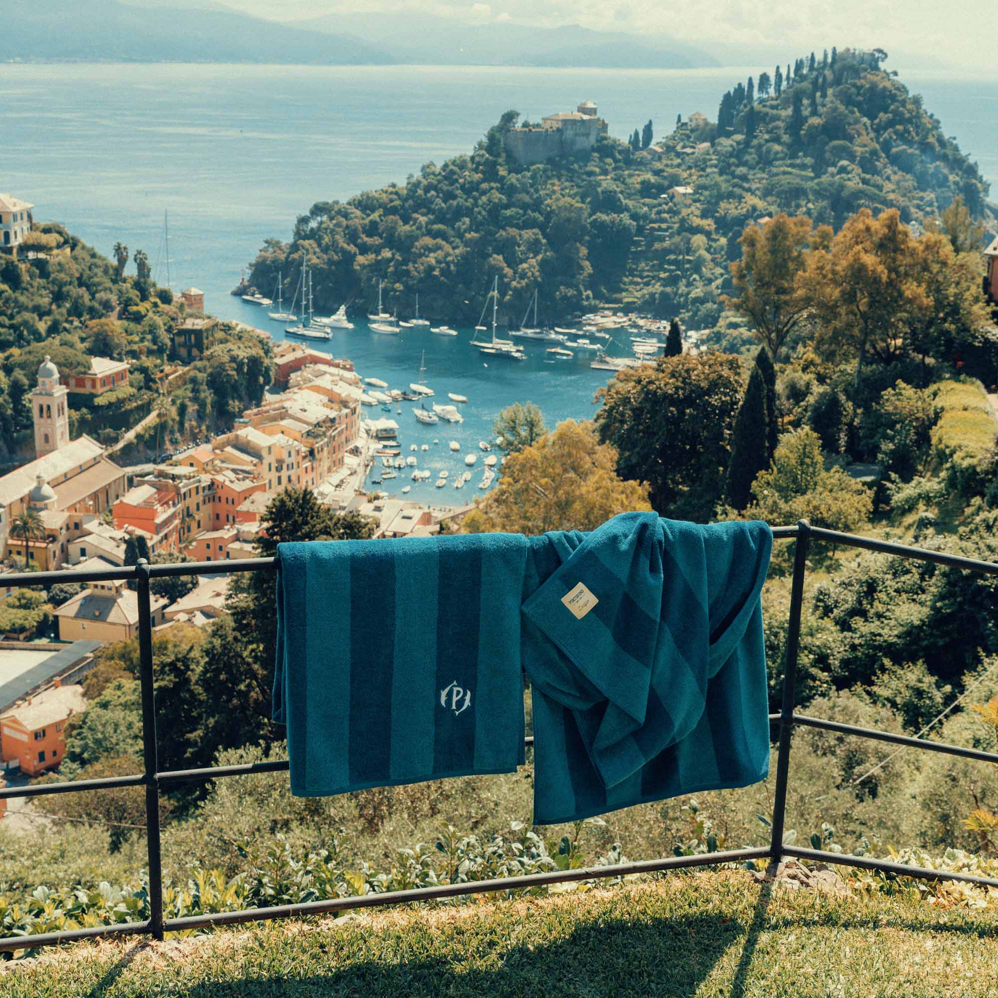 Portofino Bundle set telo mare cotone + Dry Gin 100 ml